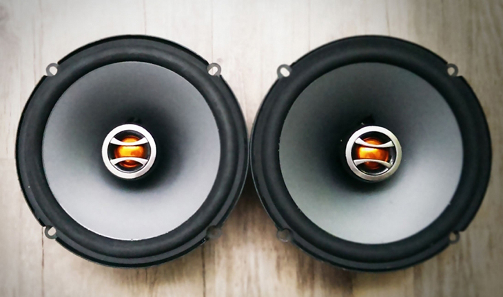 Loa bass là gì